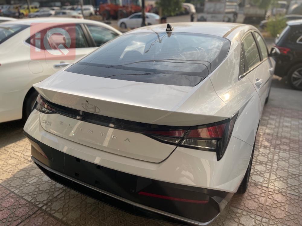 هیوندای ئەلەنترا